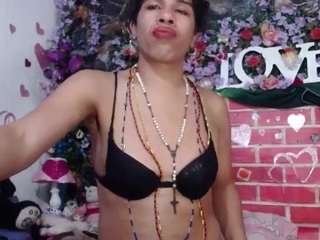 le modèle desire10inches est en webcam porno dans un show sur le site camsoda, il possède les tags suivants: anal toys,black hair,brazilian,brown eyes,english,huge tits,italian,large tits,latin,latina,muscular,no drinking,orgasm,smoking,tattoos,hd