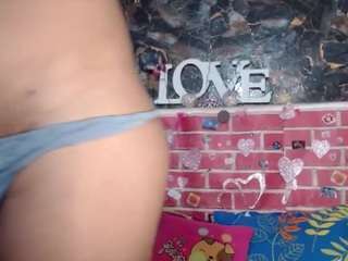 desire10inches Live Webcam on CamSoda
