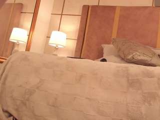 dionneventuri Live Webcam on CamSoda