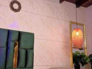 emilia-monroee Sex Cam Show