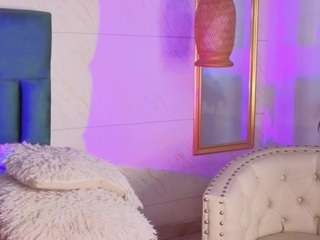 emilia-monroee