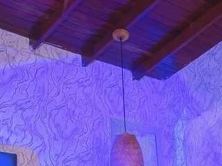 Emilia-Monroee live cam preview