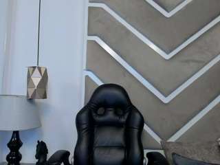 jungsolhyum live on CamSoda