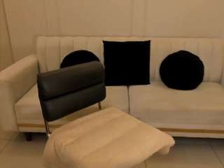 lucycarterx's live room