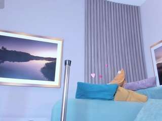 nahomii-skonee webcam model