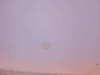 SofiaThonsonn live cam preview