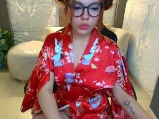 tuty-r Live Webcam on CamSoda