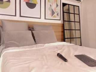 le modèle zafirablack est en webcam porno dans un show sur le site camsoda, il possède les tags suivants: ass,solo,oil,pov,pussy,sexy,shaved pussy,skinny,spank,no drinking,strip,striptease,tease,teen (18+),toys,wet,no smoking,natural,asshole,brown eyes