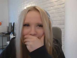 JaniceCerrillo webcam 