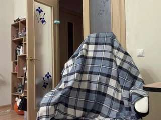 MichaeleHermanson live cam preview
