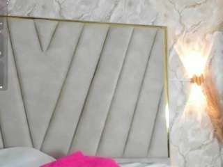 Live cam show with Valery
