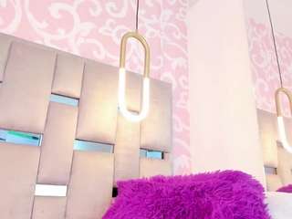 annievanegas