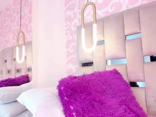 Gabriela live cam preview
