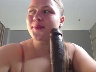 krispyshot live webcam show