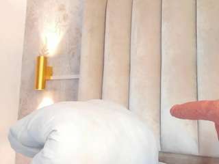Luna live cam preview