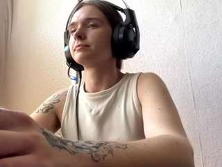 Megganpeare's cam show statistics and live stream