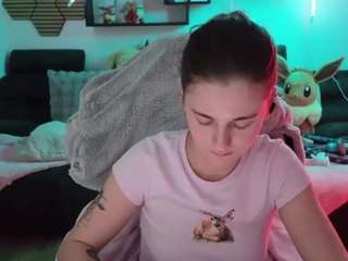 Melly4you live cam preview