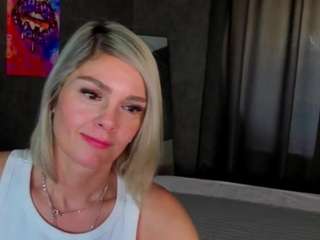 betty-brock Live Webcam on CamSoda