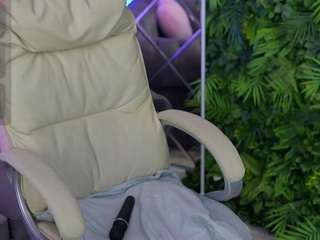 emilyymoon