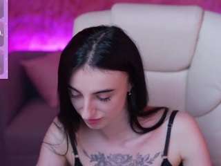 emilyymoon