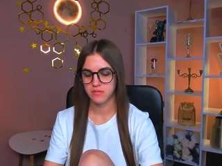 Live cam show with lira-loss