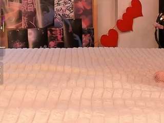 MirthGrave live webcam show