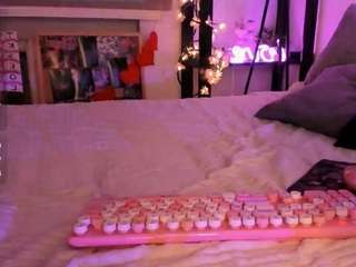 MirthGrave live webcam show