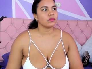 angie-bigass