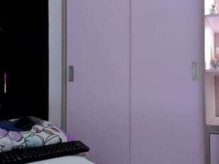 angie-bigass
