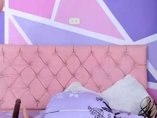 angie-bigass live cam preview