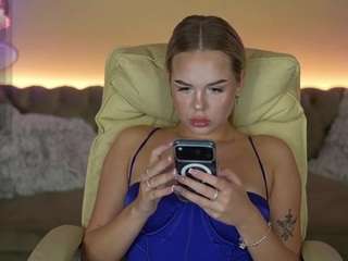 auroramore live