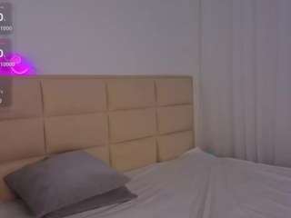 Eva live webcam show