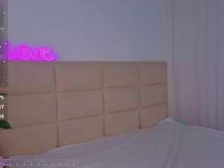 Eva live webcam show