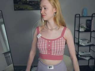 emelinehiller live webcam show