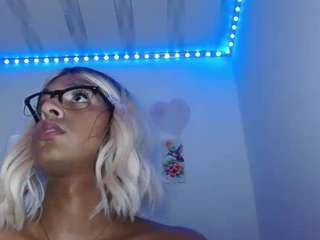 emilyadams6 live webcam show