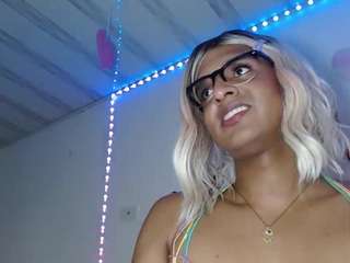 Emilyadams6 live webcam show