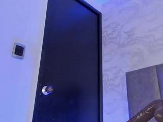 lakshmi77 live webcam show