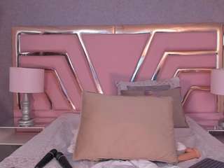 maywestt live webcam show
