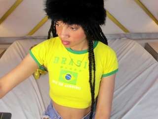 Live cam show with MichelLebronX