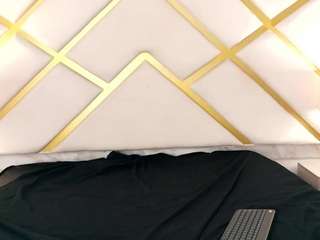 MichelLebronX live cam preview