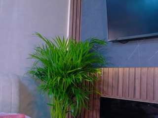 renataleclaiir Live Webcam on CamSoda