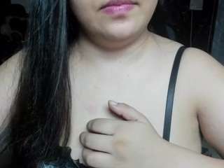 ruhi-cute Live Webcam on CamSoda
