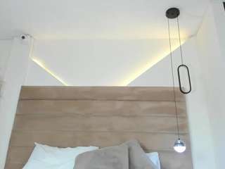 atenea-evans live webcam show