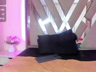 casey-lorens Sex Cam Show