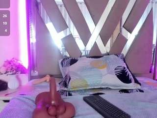 casey-lorens's live room