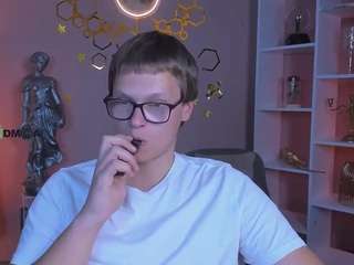 colin-storm live cam