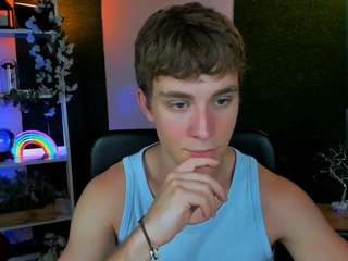 Colin-storm's cam show statistics and live stream