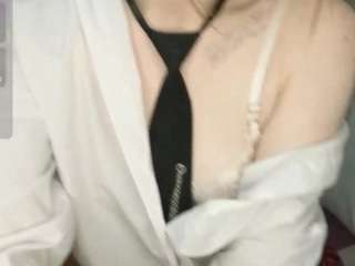 Eveliaheerdt's cam show statistics and live stream