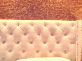 kiara-layla live webcam show