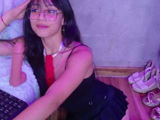 kiara-layla live cam preview
